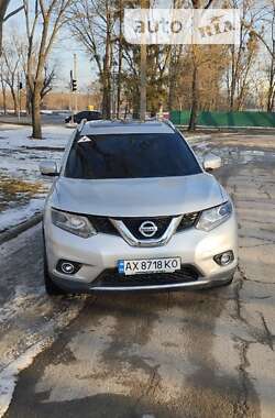 Внедорожник / Кроссовер Nissan Rogue 2015 в Харькове
