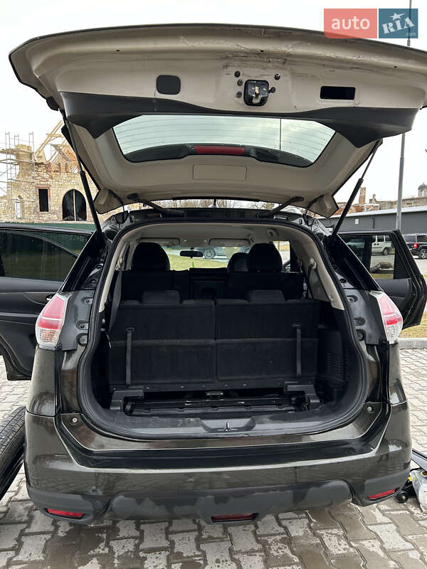 Позашляховик / Кросовер Nissan Rogue 2015 в Бережанах