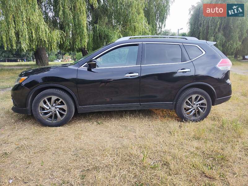 Позашляховик / Кросовер Nissan Rogue 2015 в Білій Церкві