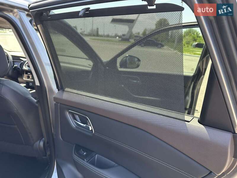 Позашляховик / Кросовер Nissan Rogue 2021 в Ізмаїлі