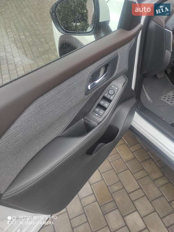 Позашляховик / Кросовер Nissan Rogue 2021 в Києві