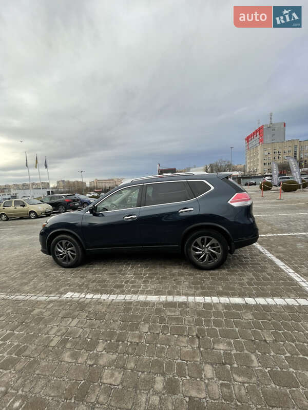 Позашляховик / Кросовер Nissan Rogue 2016 в Львові