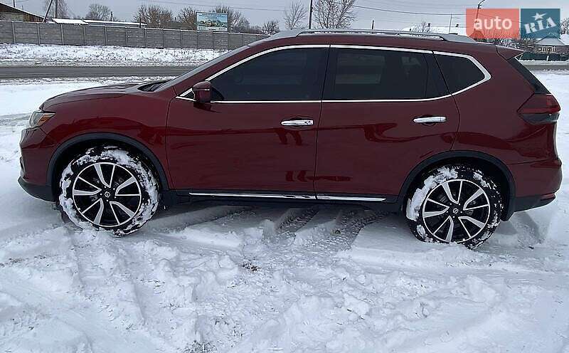 Позашляховик / Кросовер Nissan Rogue 2018 в Києві