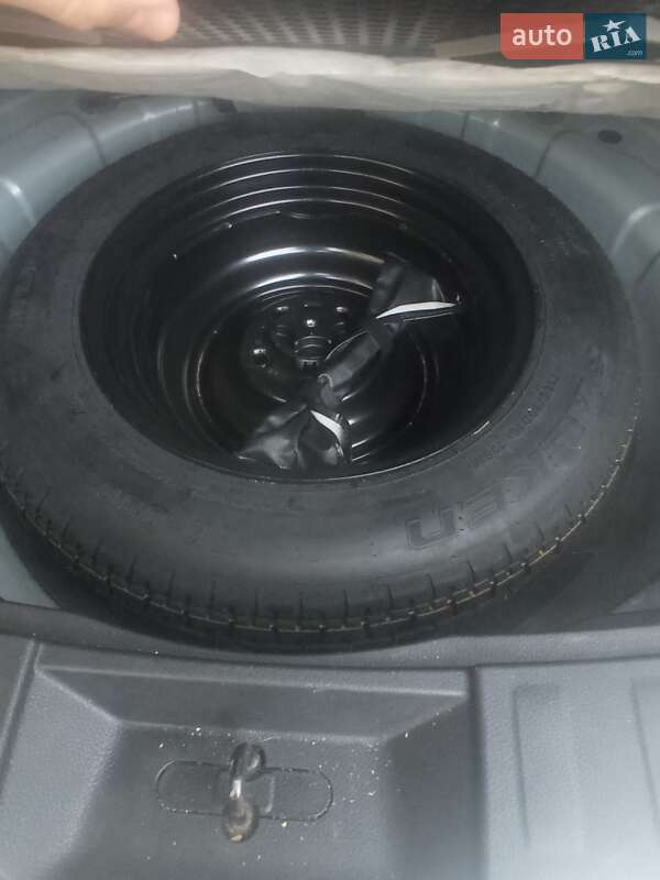 Позашляховик / Кросовер Nissan Rogue 2018 в Львові