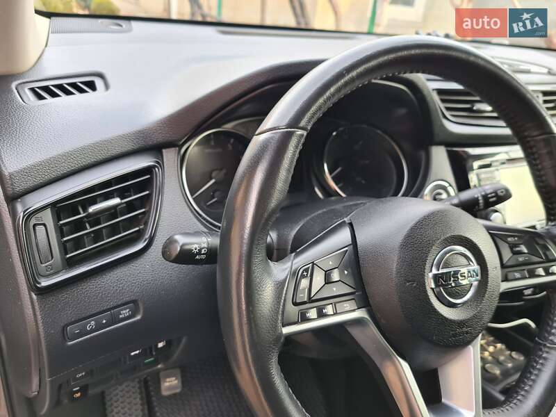 Позашляховик / Кросовер Nissan Rogue 2018 в Одесі
