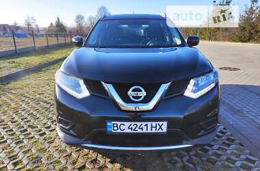 Внедорожник / Кроссовер Nissan Rogue 2016 в Львове