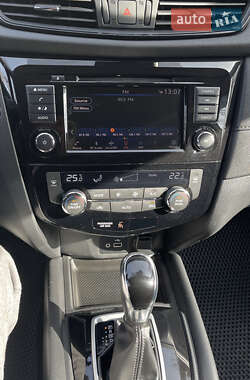 Позашляховик / Кросовер Nissan Rogue 2019 в Дніпрі