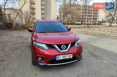 Внедорожник / Кроссовер Nissan Rogue 2016 в Полтаве