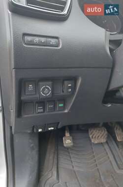 Внедорожник / Кроссовер Nissan Rogue 2016 в Черкассах