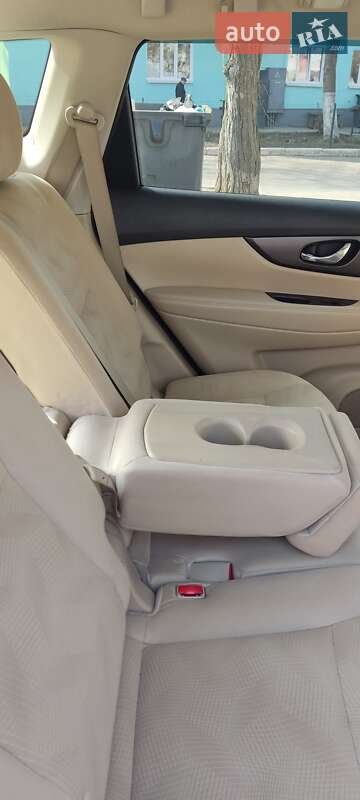 Позашляховик / Кросовер Nissan Rogue 2014 в Одесі