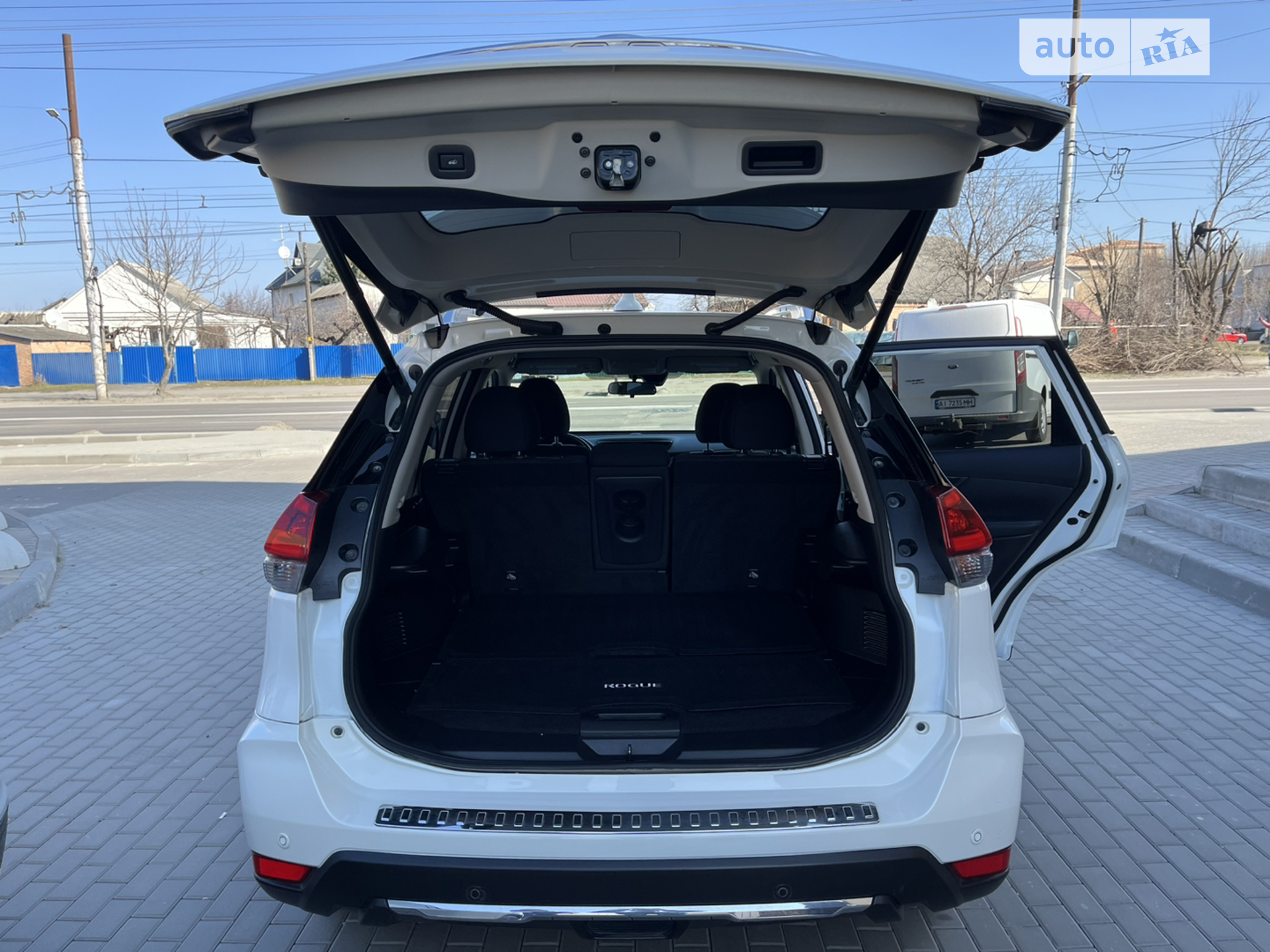 2019 Nissan Rogue - мініатюра 15