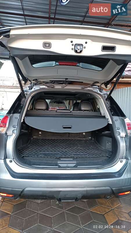 Позашляховик / Кросовер Nissan Rogue 2015 в Первомайську