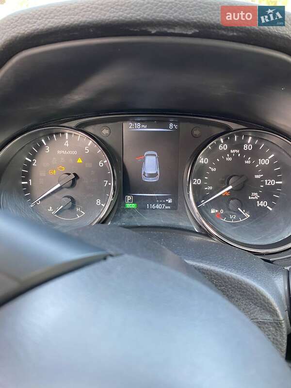 Внедорожник / Кроссовер Nissan Rogue 2017 в Кривом Роге