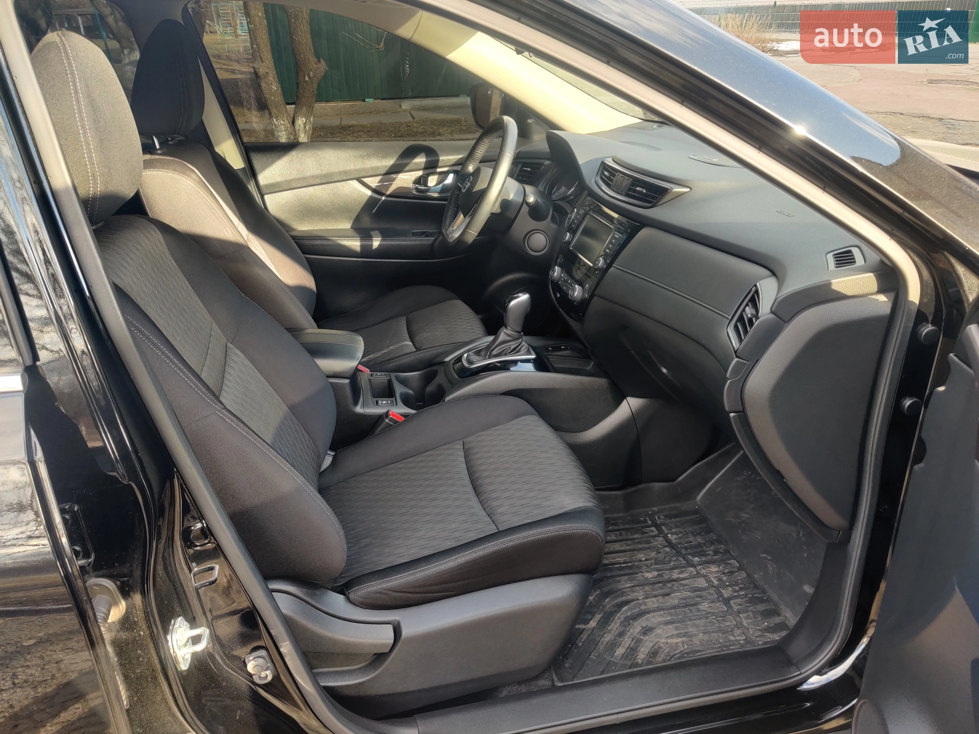 2018 Nissan Rogue - мініатюра 21