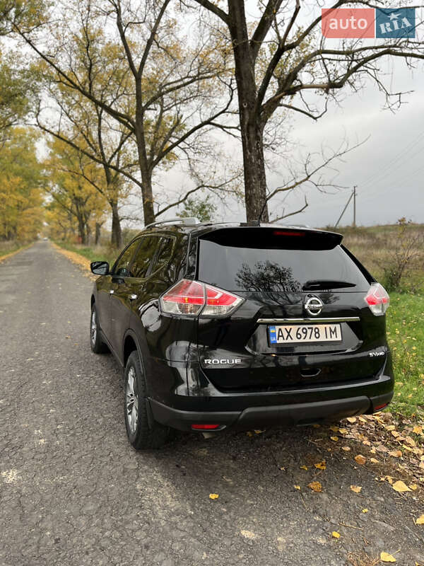 Внедорожник / Кроссовер Nissan Rogue 2016 в Мукачево