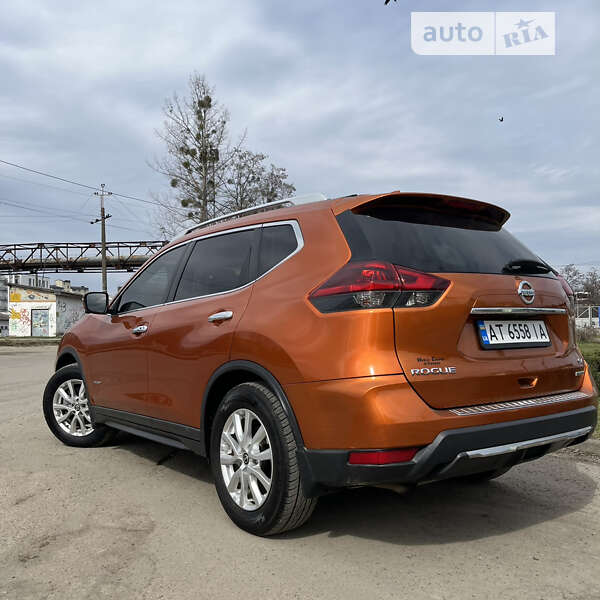 Внедорожник / Кроссовер Nissan Rogue 2018 в Ивано-Франковске