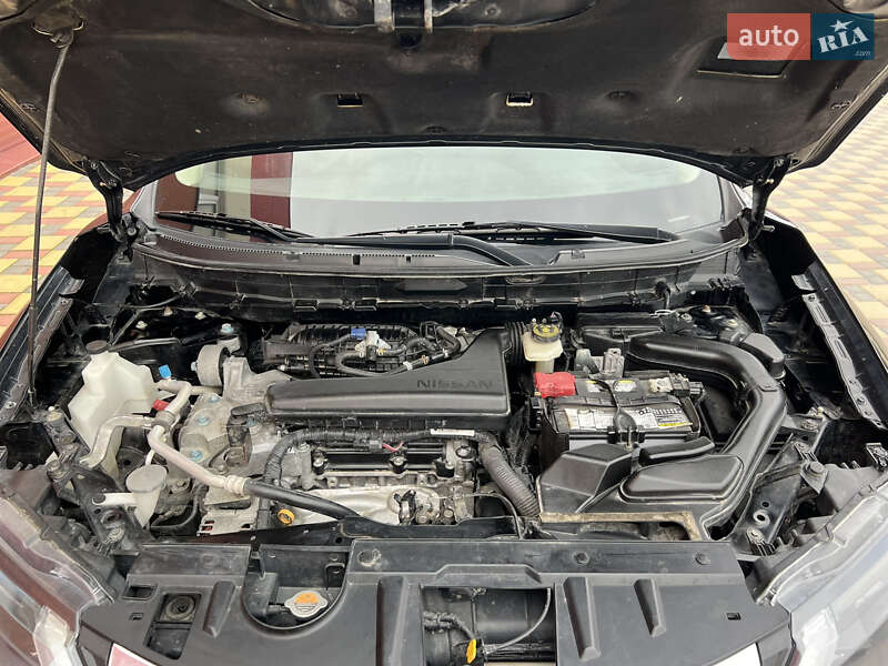 Позашляховик / Кросовер Nissan Rogue 2017 в Гайсину