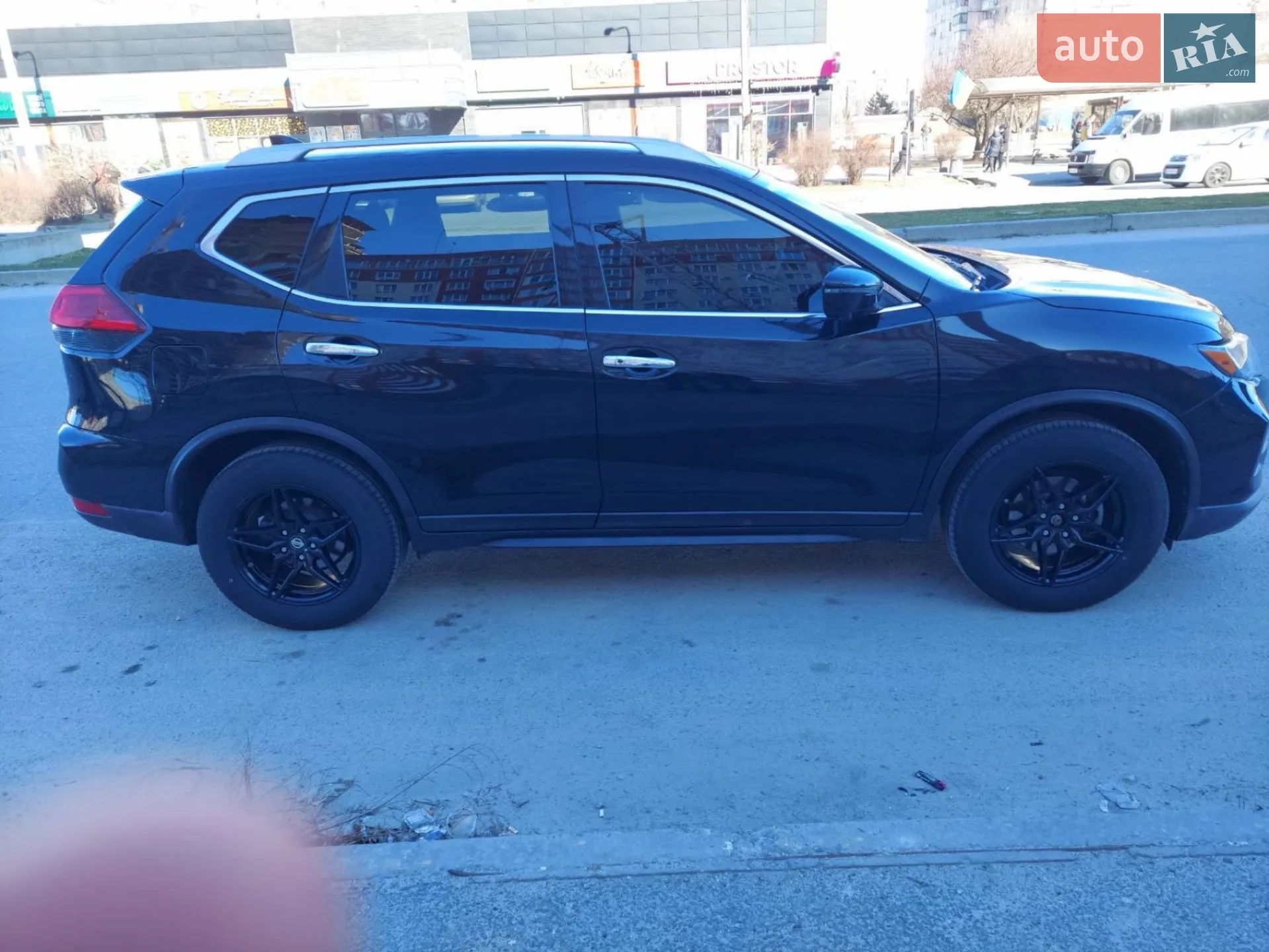 2017 Nissan Rogue - мініатюра 2