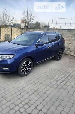 Внедорожник / Кроссовер Nissan Rogue 2019 в Ровно