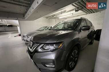 Внедорожник / Кроссовер Nissan Rogue 2017 в Одессе