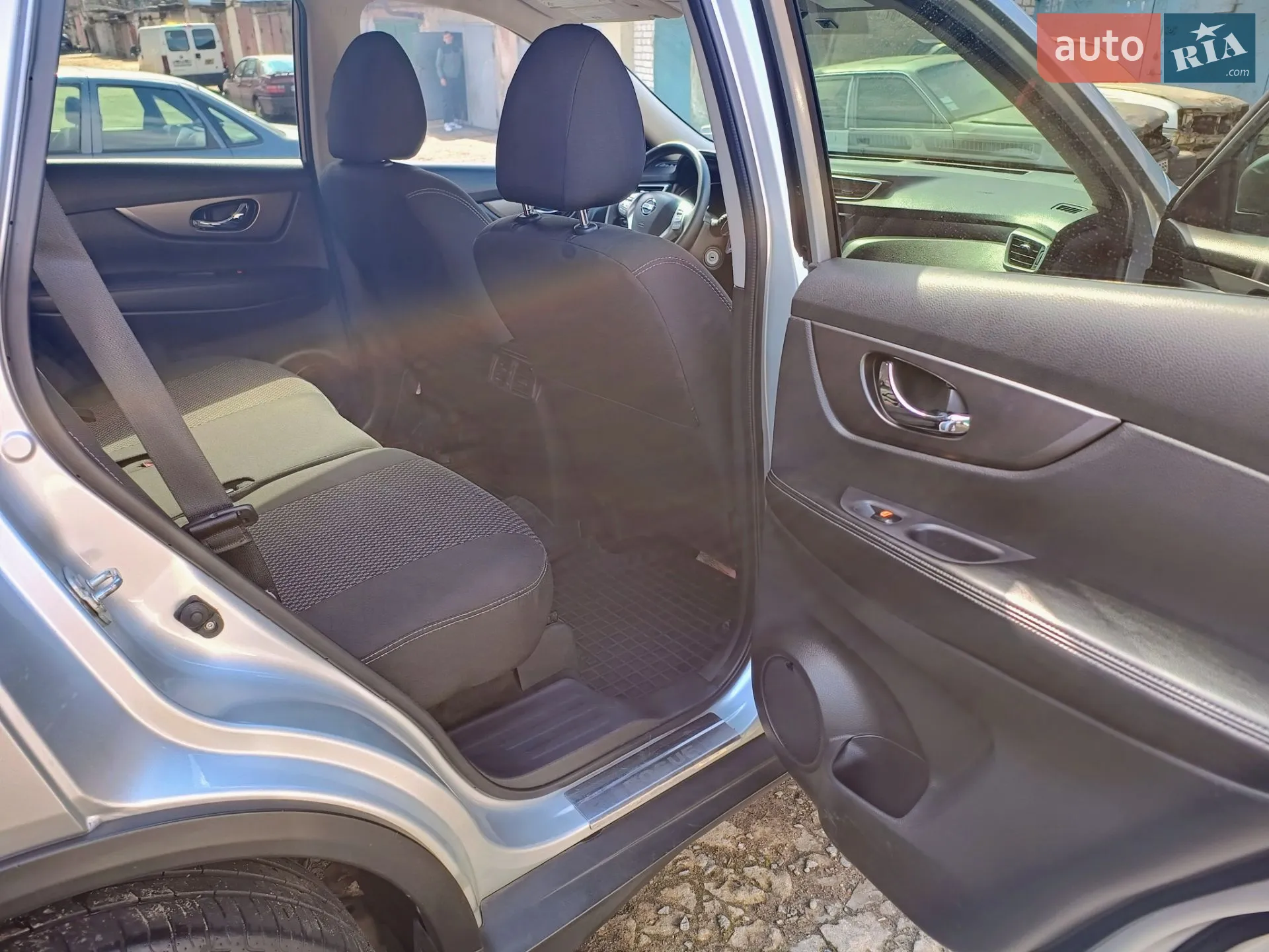 2016 Nissan Rogue - мініатюра 14