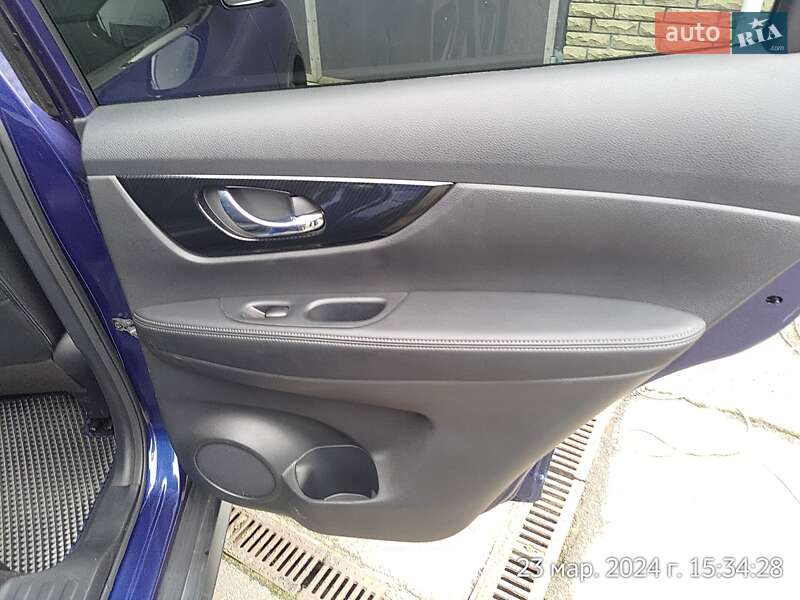 Внедорожник / Кроссовер Nissan Rogue 2019 в Киеве