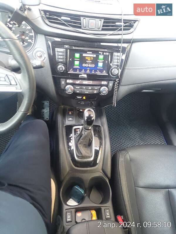 Внедорожник / Кроссовер Nissan Rogue 2019 в Киеве