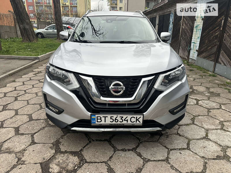 Внедорожник / Кроссовер Nissan Rogue 2019 в Ужгороде