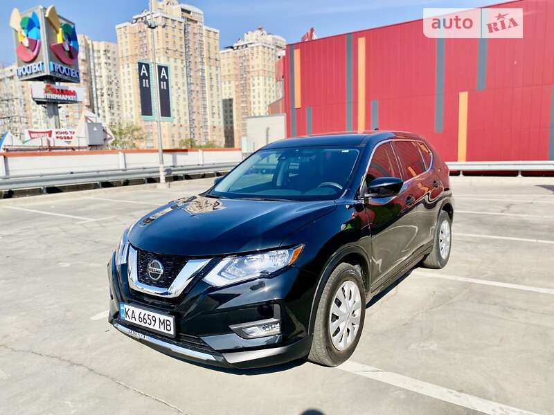 Внедорожник / Кроссовер Nissan Rogue 2020 в Киеве