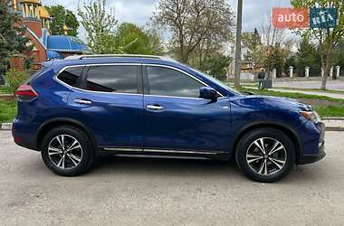 Внедорожник / Кроссовер Nissan Rogue 2018 в Здолбунове