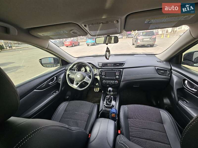 Nissan Rogue 2016