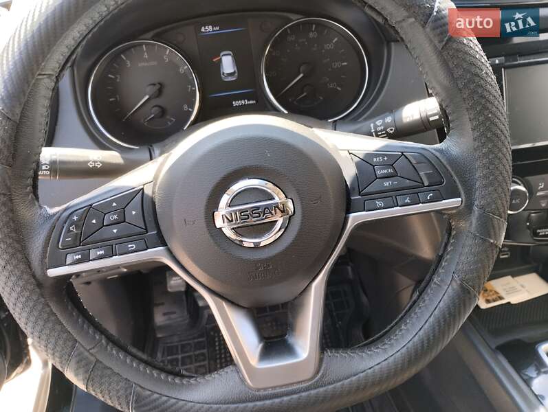 Позашляховик / Кросовер Nissan Rogue 2019 в Тернополі