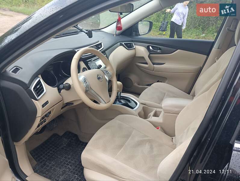 Позашляховик / Кросовер Nissan Rogue 2013 в Новому Розділі