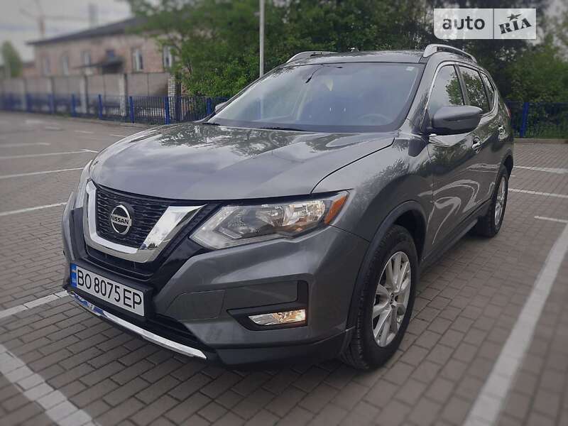 Внедорожник / Кроссовер Nissan Rogue 2018 в Тернополе