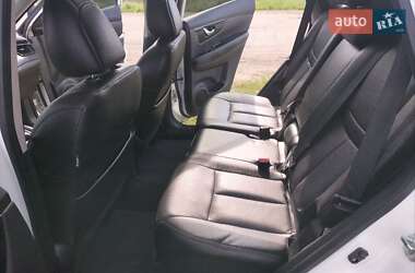 Внедорожник / Кроссовер Nissan Rogue 2018 в 