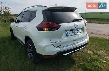 Внедорожник / Кроссовер Nissan Rogue 2018 в 