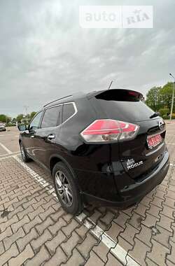 Внедорожник / Кроссовер Nissan Rogue 2014 в Житомире