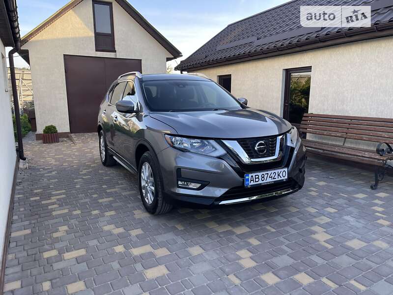 Внедорожник / Кроссовер Nissan Rogue 2019 в Виннице