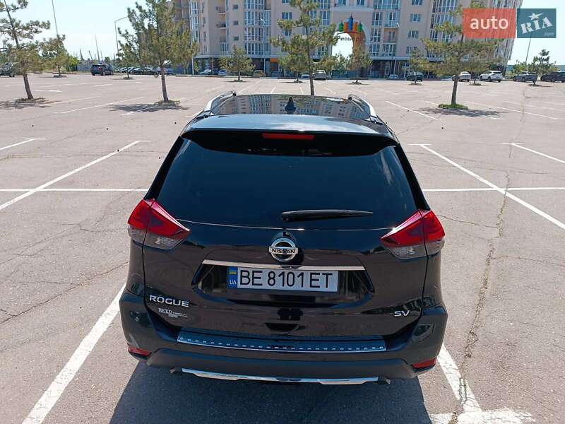 Позашляховик / Кросовер Nissan Rogue 2017 в Врадіївці