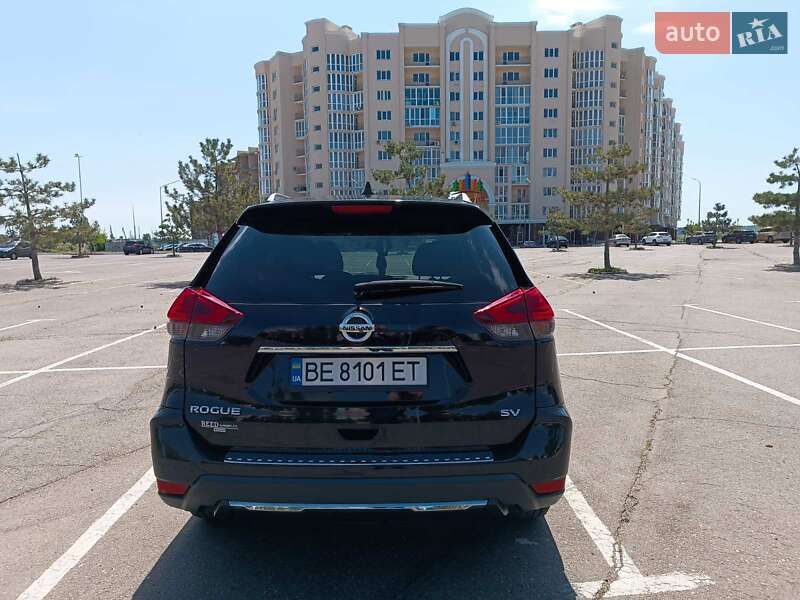 Позашляховик / Кросовер Nissan Rogue 2017 в Врадіївці