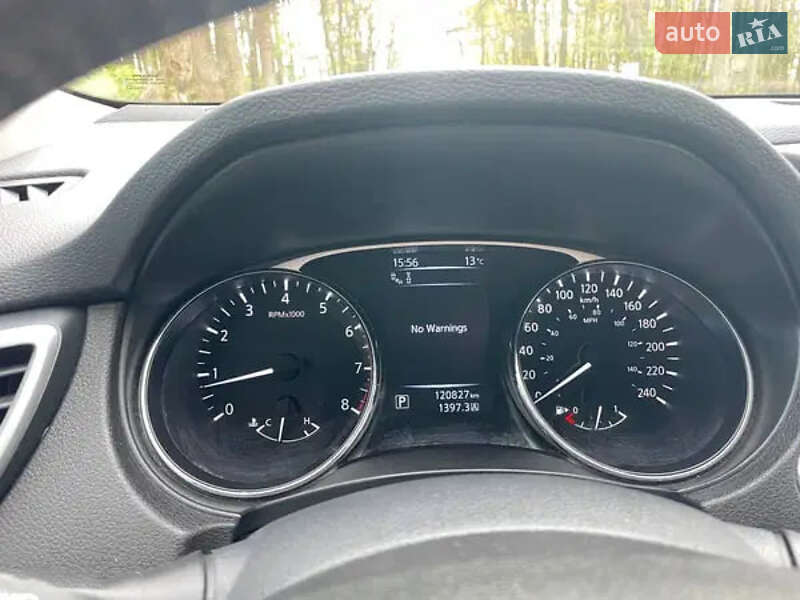 Внедорожник / Кроссовер Nissan Rogue 2016 в Киеве