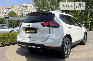 Позашляховик / Кросовер Nissan Rogue 2017 в Львові