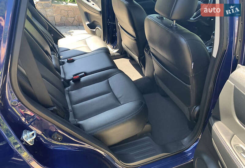 Внедорожник / Кроссовер Nissan Rogue 2017 в Ивано-Франковске