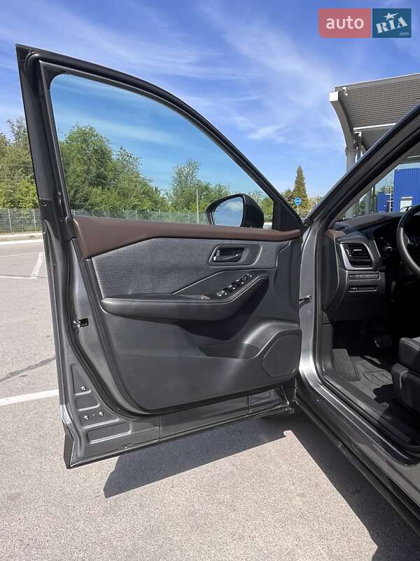 Позашляховик / Кросовер Nissan Rogue 2020 в Запоріжжі