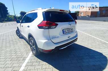 Внедорожник / Кроссовер Nissan Rogue 2017 в 