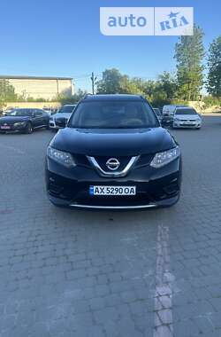 Позашляховик / Кросовер Nissan Rogue 2014 в Львові