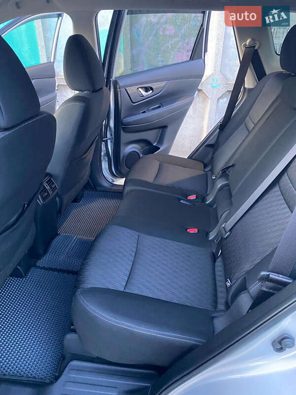 Внедорожник / Кроссовер Nissan Rogue 2019 в Днепре фото 13 Внедорожник / Кроссовер Nissan Rogue 2019 в Днепре