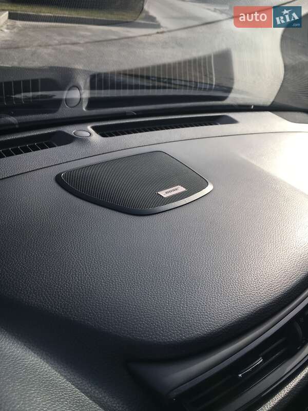 Позашляховик / Кросовер Nissan Rogue 2016 в Києві