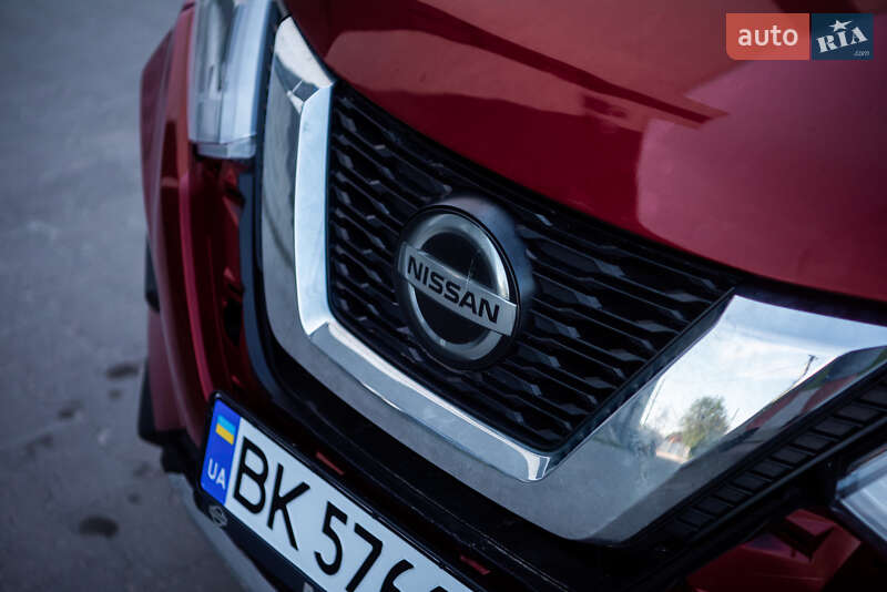 Позашляховик / Кросовер Nissan Rogue 2018 в Рівному
