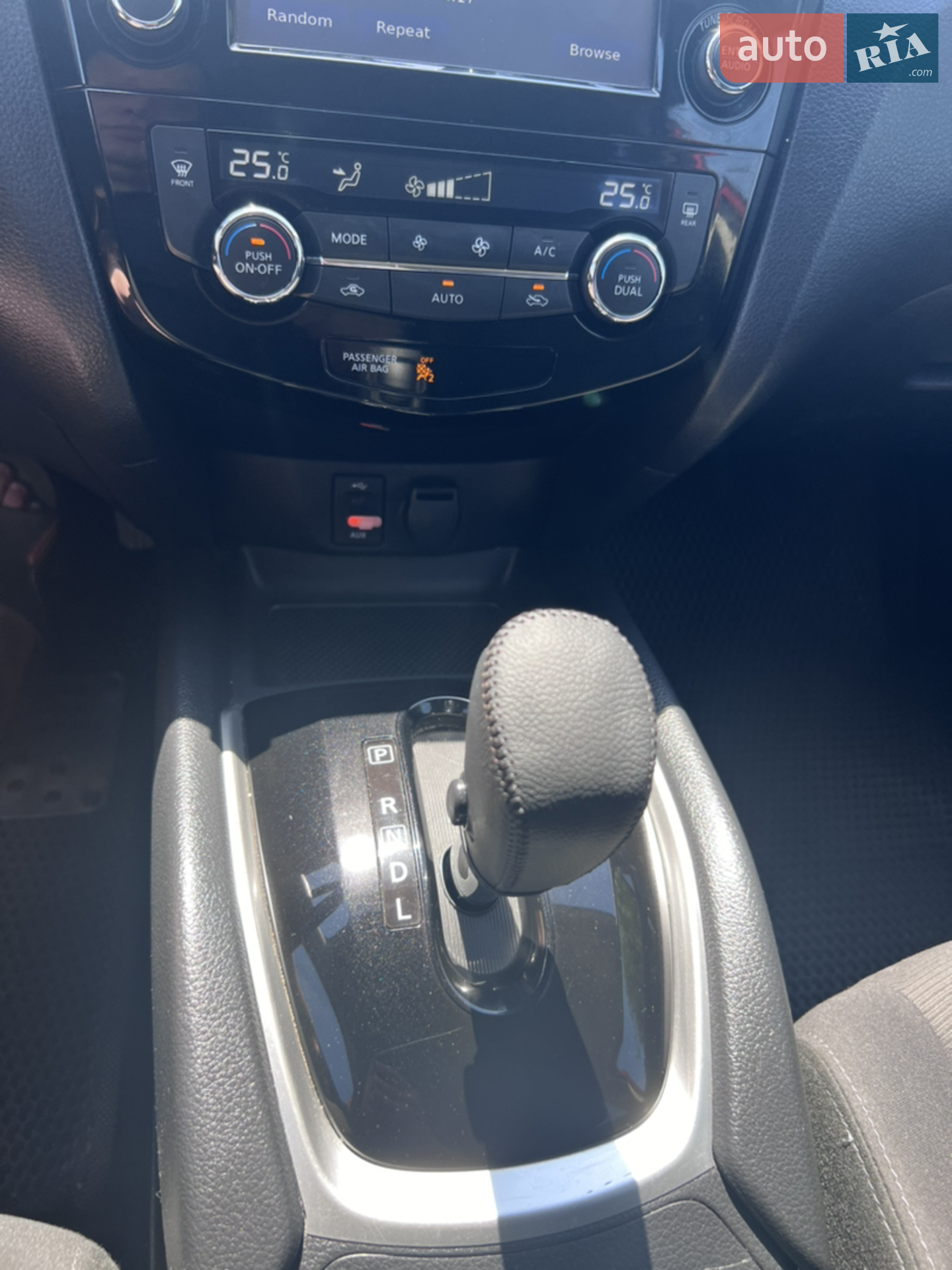 2016 Nissan Rogue - мініатюра 9
